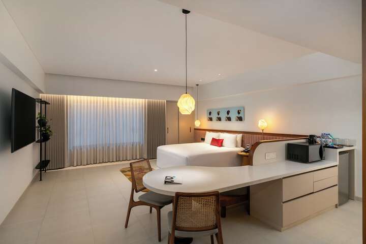 Room 11 of 42
