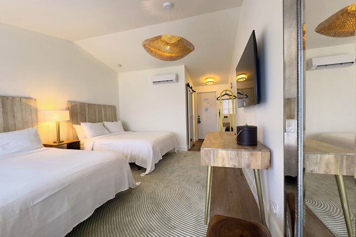 Room 42 of 85