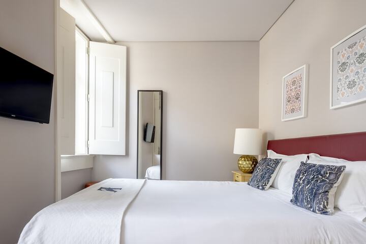 Room 3 of 50