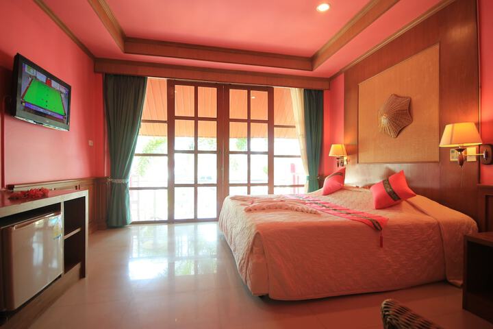 Room 12 of 70
