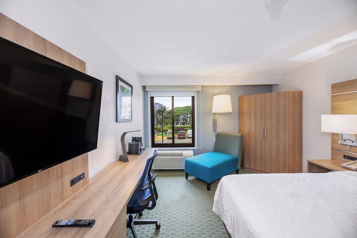 Room 56 of 125