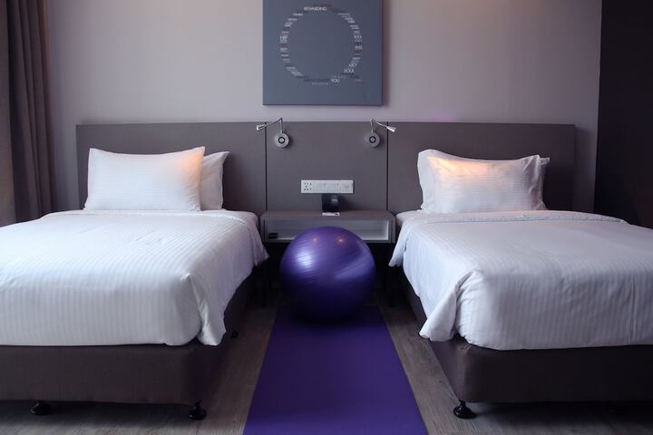 Room 20 of 86