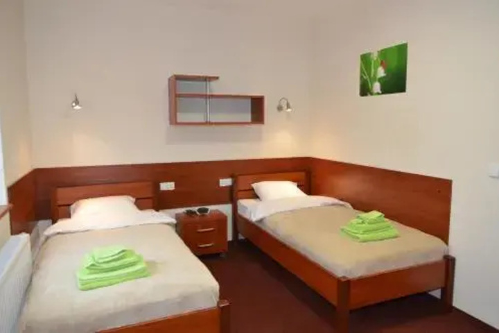 Room 2 of 11