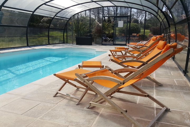 Hotel with Pool