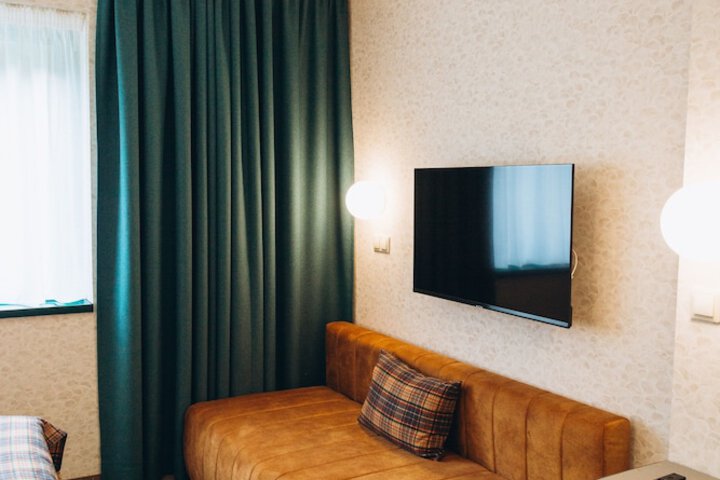 Room 13 of 31