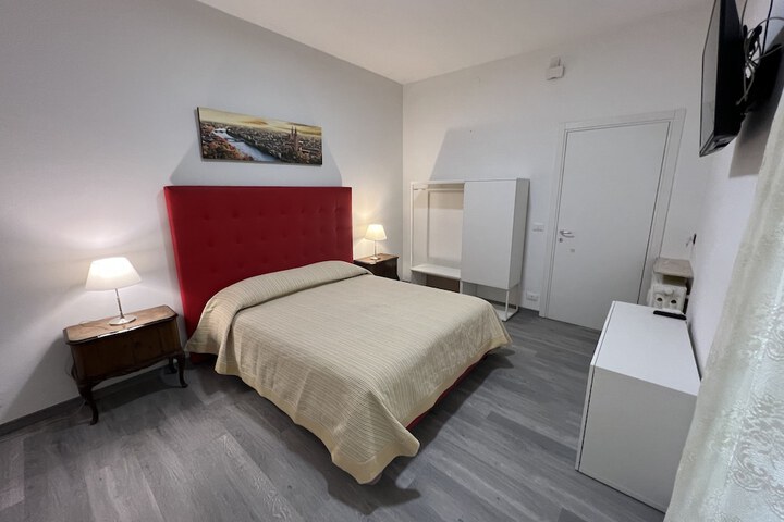 Room 5 of 34