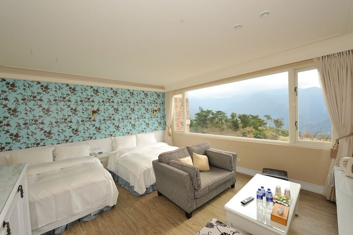 Room 4 of 34