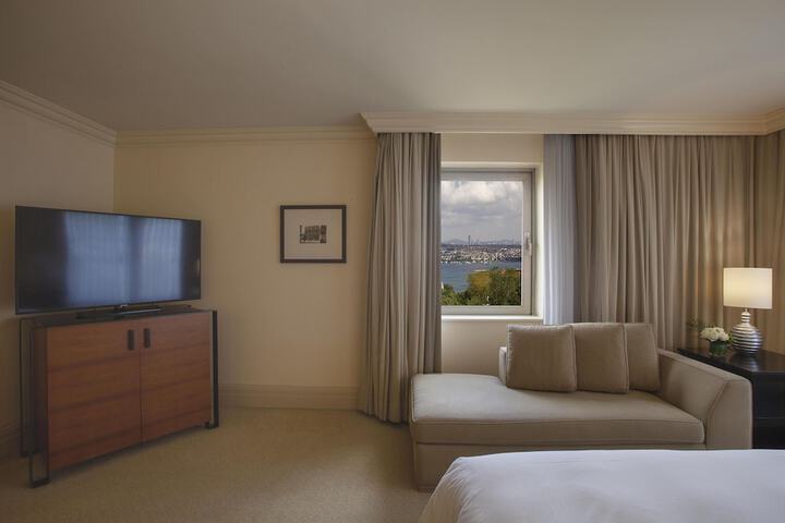 Room 45 of 112