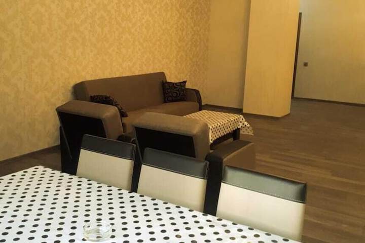 Room 5 of 17