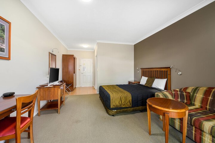 Room 30 of 54