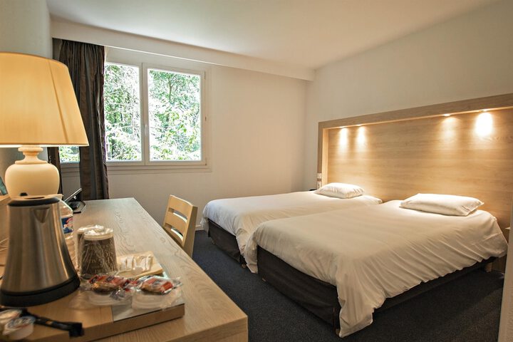 Room 10 of 53