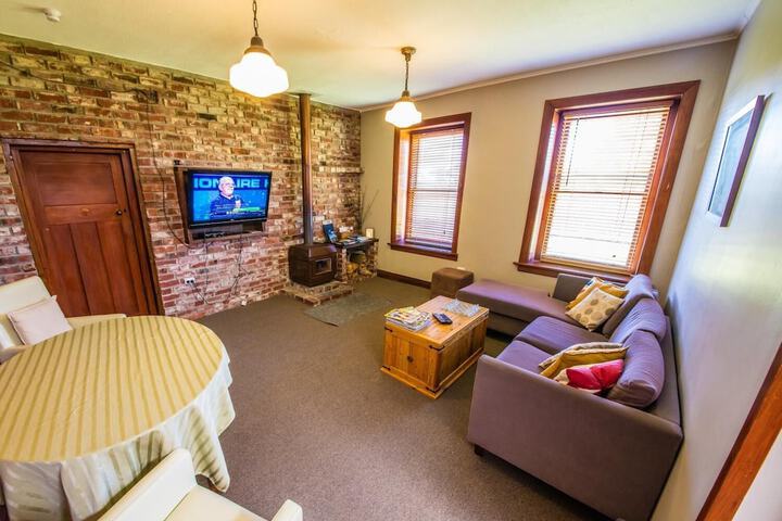 Room 15 of 28