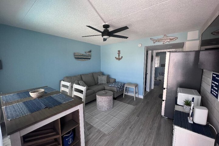 Room 33 of 38