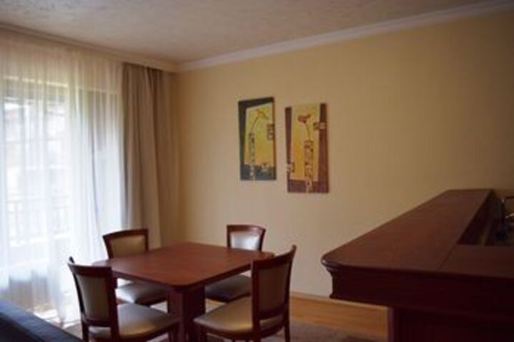 Room 15 of 30