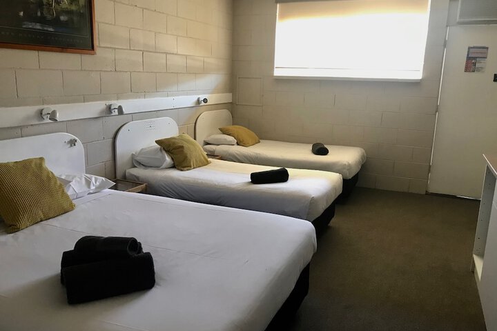 Room 2 of 68