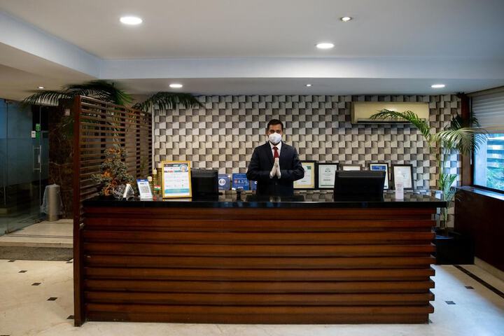 Hotel Lobby