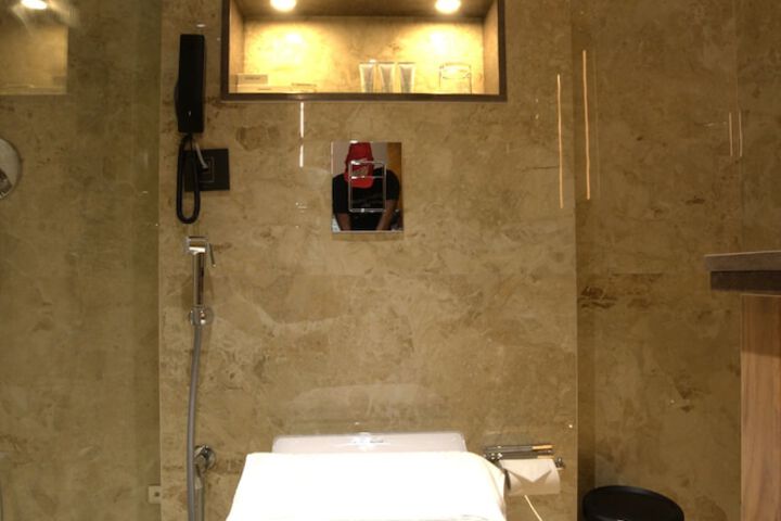 Room 20 of 39