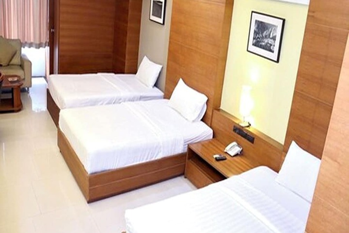 Room 8 of 37