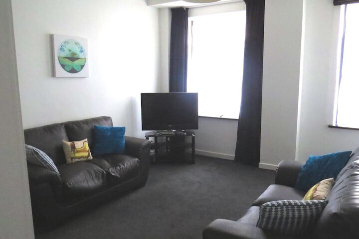 Room 27 of 48
