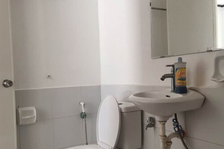 Room 14 of 36