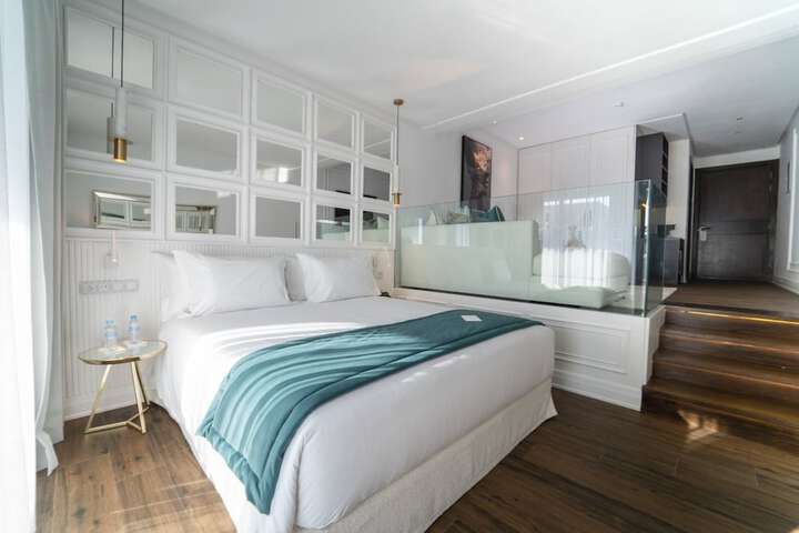 Room 20 of 36
