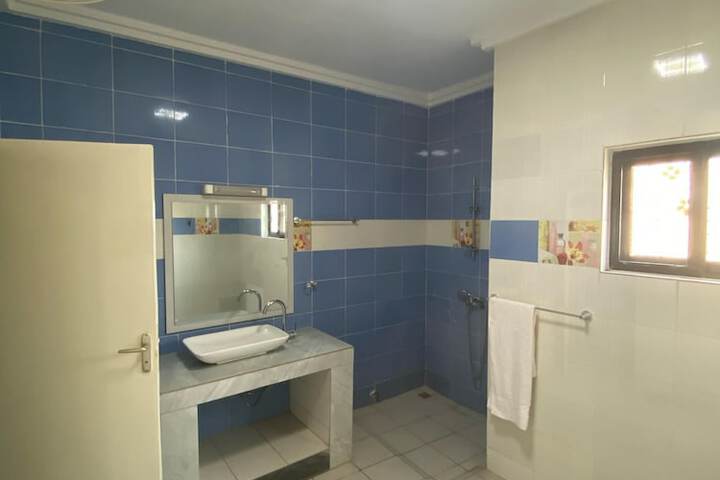 Room 90 of 137