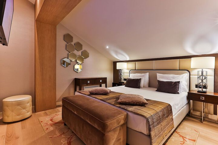 Room 15 of 78