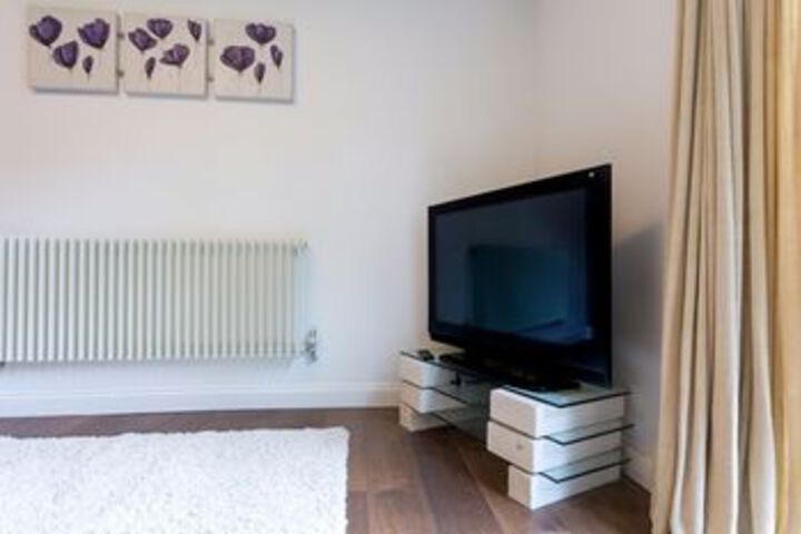 Room 16 of 33