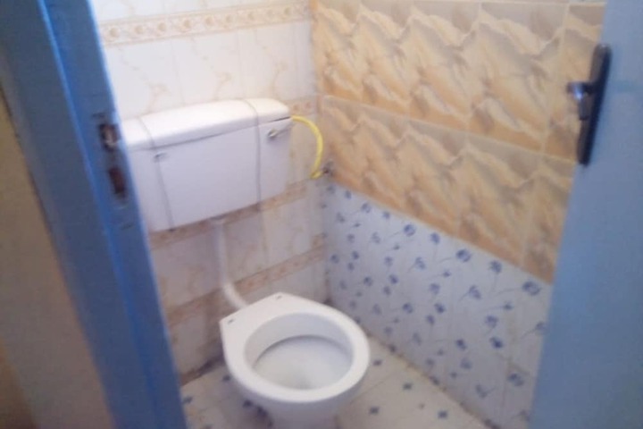 Room 6 of 11