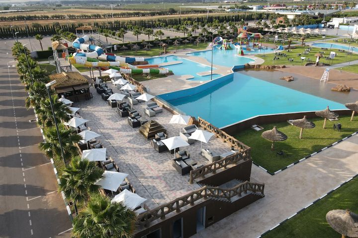 Pool 15 of 24