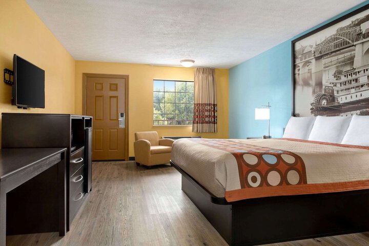 1 King Bed Accessible (1 of 13)
