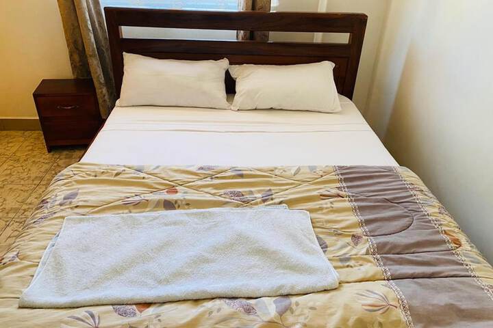 Room 8 of 20