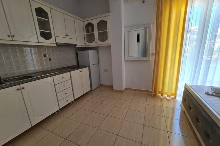 Room 5 of 15