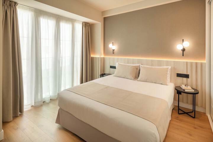 Room 8 of 35