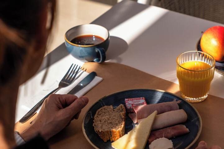 Breakfast/Coffee Service 81 of 105