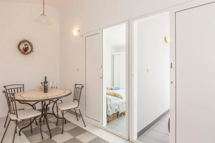 Amazing Home in Podgora with Hot Tub WiFi & 4 Bedrooms