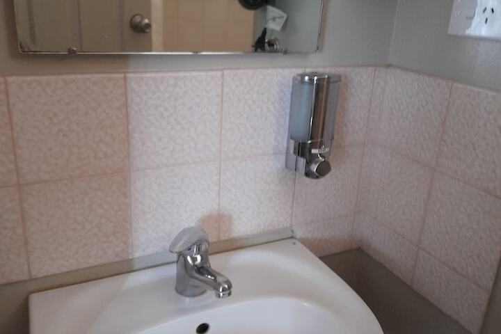 Room 73 of 86