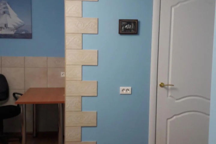 Room 6 of 34