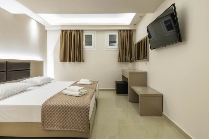 Room 31 of 32