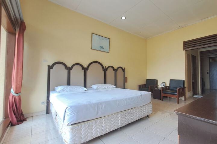 Room 43 of 79