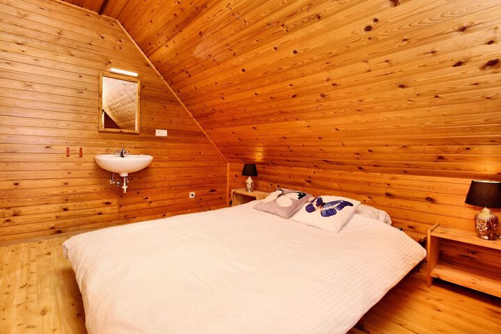 Room 3 of 35