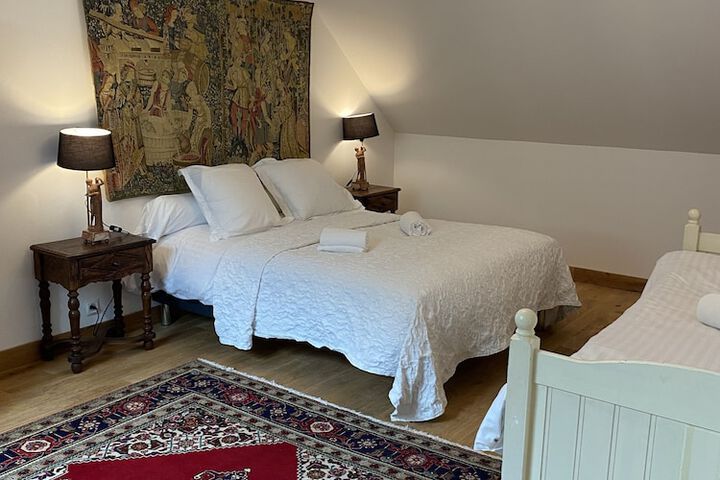 Room 17 of 145