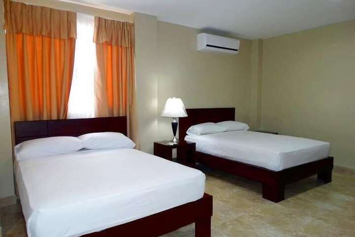 Room 10 of 31