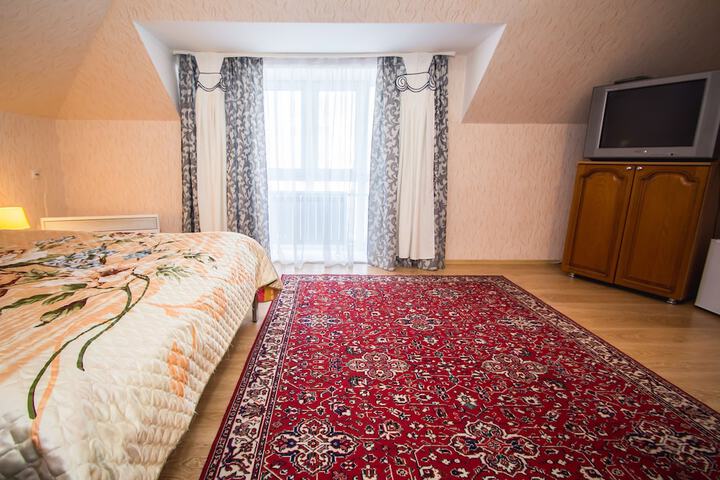 Room 9 of 69