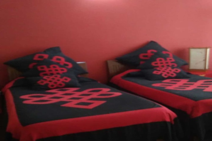 Room 18 of 38