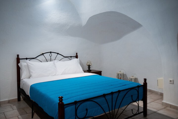 Room 15 of 93
