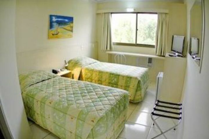 Room 3 of 7