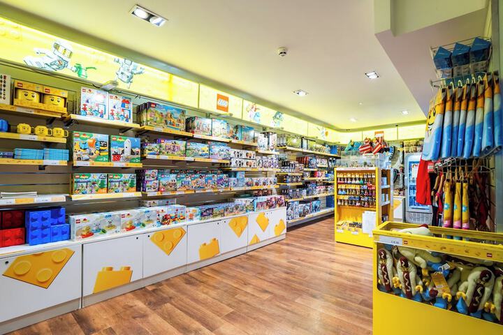 Gift Shop 64 of 83