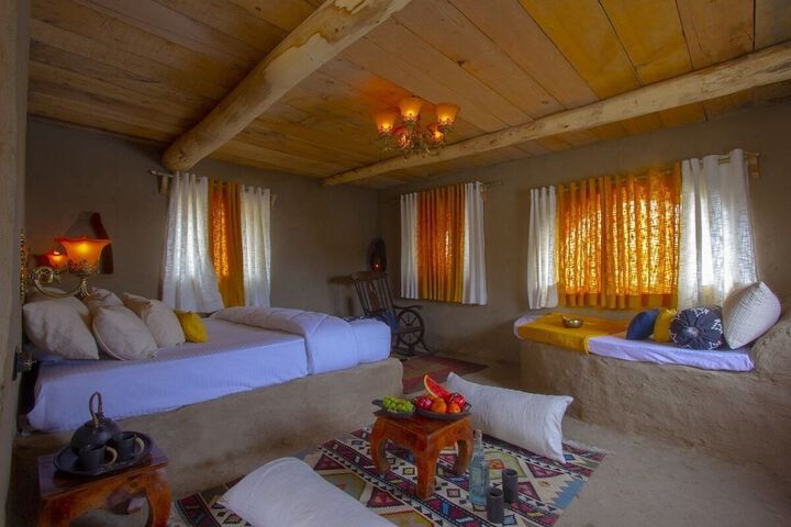 Room 10 of 34