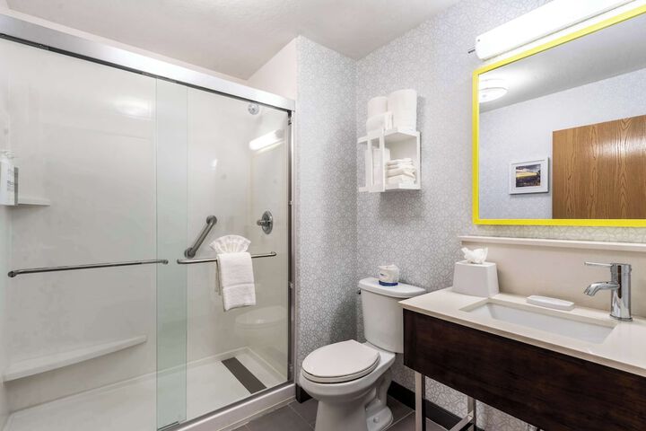 Bathroom shower